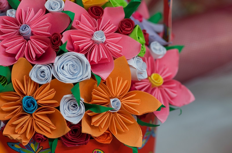 シモジマ お祝いやイベントごとに 折り紙で作る花束の作り方 包装用品 店舗用品の通販サイト