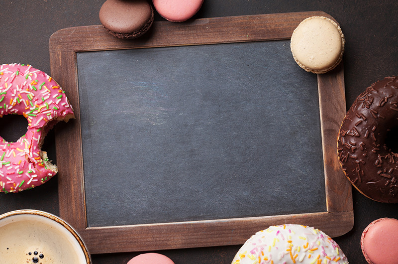 コルクボードが黒板に変身！