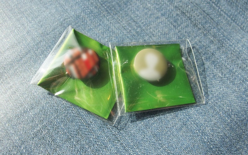 下敷きを入れたOPP袋入り缶バッチ