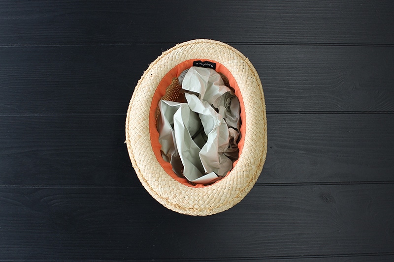 頭部分に緩衝材を詰める