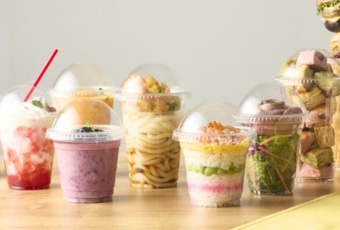 プラスチックコップ