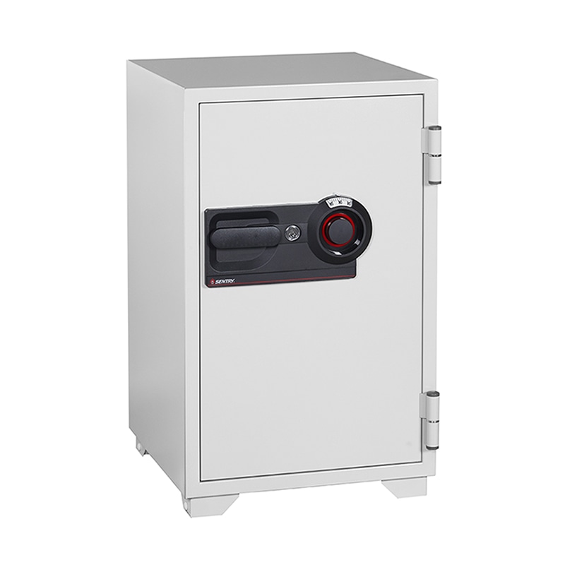 マスターロック・セントリー 業務用据置型金庫 A4 84.8L フラットキー+ダイヤル式 S6370 1台(ご注文単位1台)【直送品】
