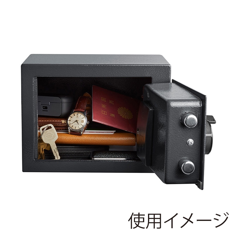 マスターロック・セントリー 据置型保管庫　A6 3.9L　テンキー X014E 1台（ご注文単位4台）【直送品】