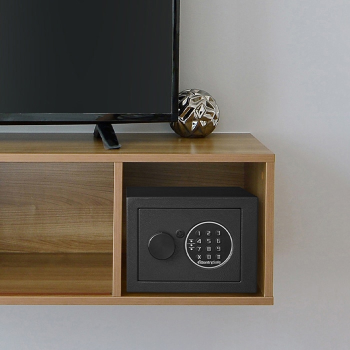 マスターロック・セントリー 据置型保管庫　A6 3.9L　テンキー X014E 1台（ご注文単位4台）【直送品】