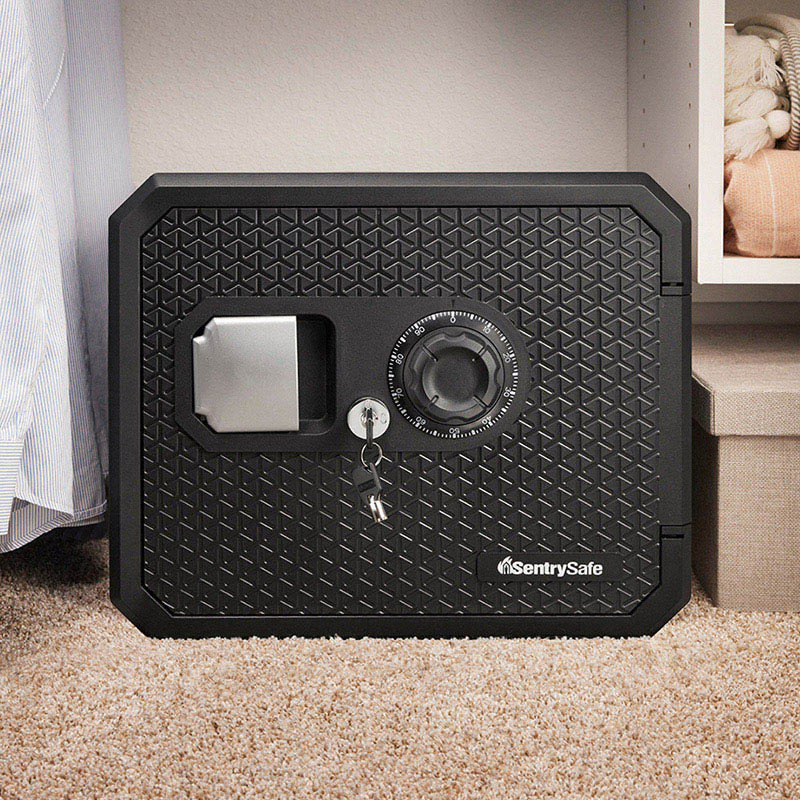 マスターロック・セントリー 据置型ハイエンド金庫 PREMIUM CROSS テンキータイプ 22.9L JPW082HSB 1台(ご注文単位1台)【直送品】