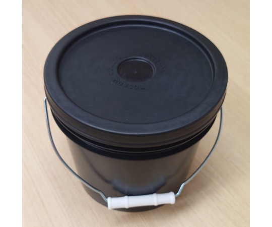 トスロン トスロン密閉容器 4L 黒 1個(ご注文単位1個)【直送品】