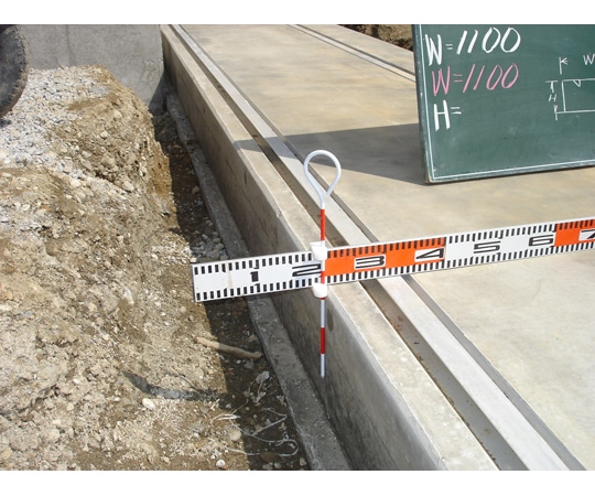 エスコ 60mm幅用 標尺スタンド (2個入) EA720ME-41 1組 (ご注文単位1組) 【直送品】