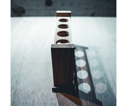 関谷理化 木製 試験管立て 穴30φ×4本立SITATE304SJ 1個 (ご注文単位1個) 【直送品】