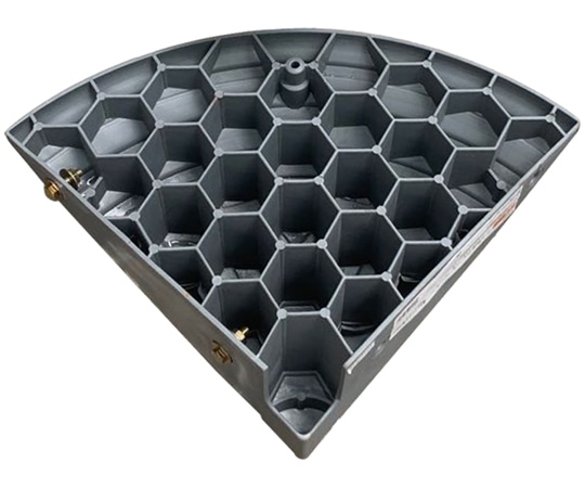 セーフラン安全用品 段差プレート (コーナー用) 340×340×150mm 1.6kg/p 連結用ネジ付属 グレーJ2409 1個 (ご注文単位1個) 【直送品】