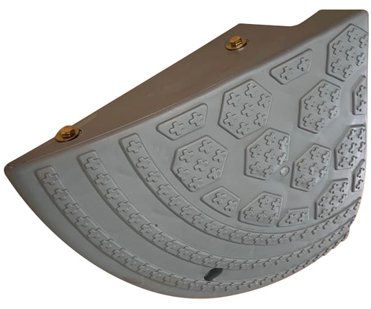 セーフラン安全用品 段差プレート (コーナー用) 340×340×150mm 1.6kg/p 連結用ネジ付属 グレーJ2409 1個 (ご注文単位1個) 【直送品】