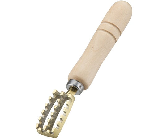 エムテートリマツ 真鍮木柄ウロコ取 小  1個（ご注文単位1個）【直送品】