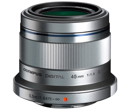 オリンパス 交換レンズ M.ZUIKO DIGITAL 45mm F1.8 シルバー  1本（ご注文単位1本）【直送品】