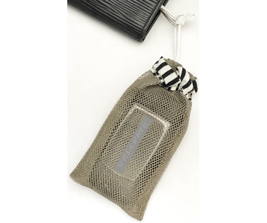 メディカル・エイド スマートキー&リレーアタック防犯対策用 スマートキー防電磁袋 1重 EMCSK0610N1 1枚(ご注文単位1枚)【直送品】