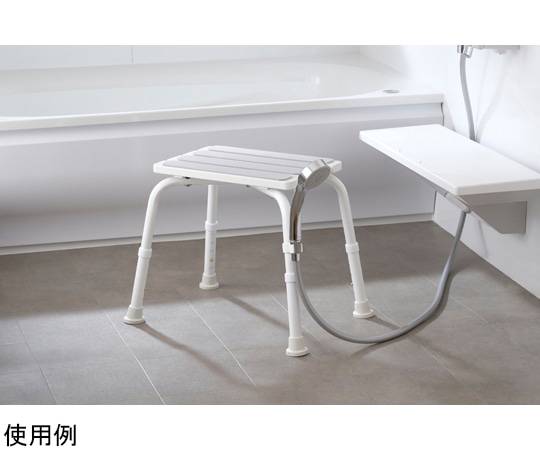 アイリスオーヤマ 木調シャワーチェア ホワイト WSCー385 1個（ご注文単位1個）【直送品】