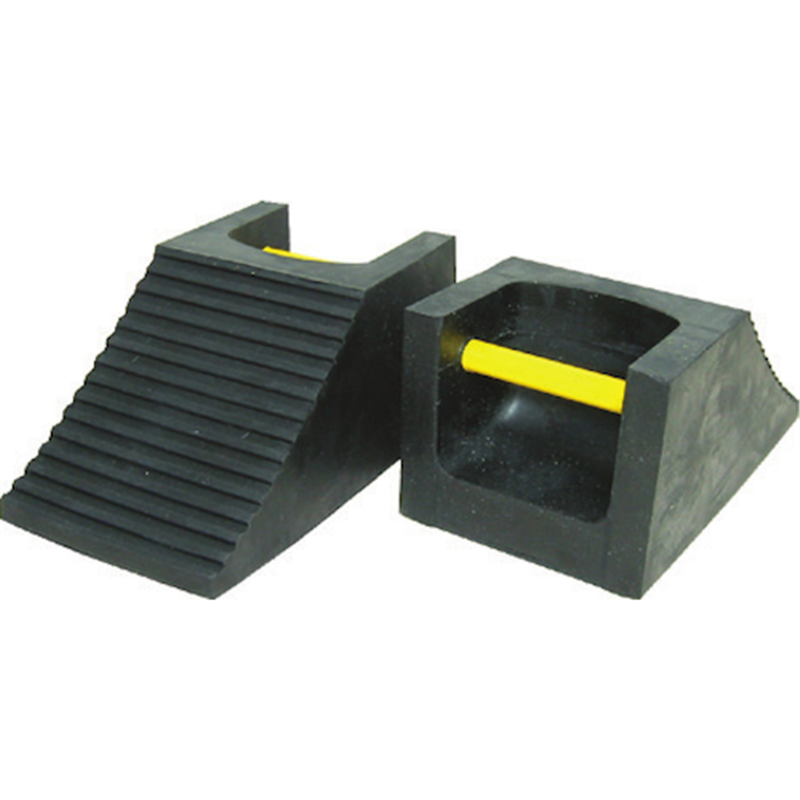 IWA 車輪止め 黒 光る取手付 中 220×120mm 1個（ご注文単位1個）【直送品】