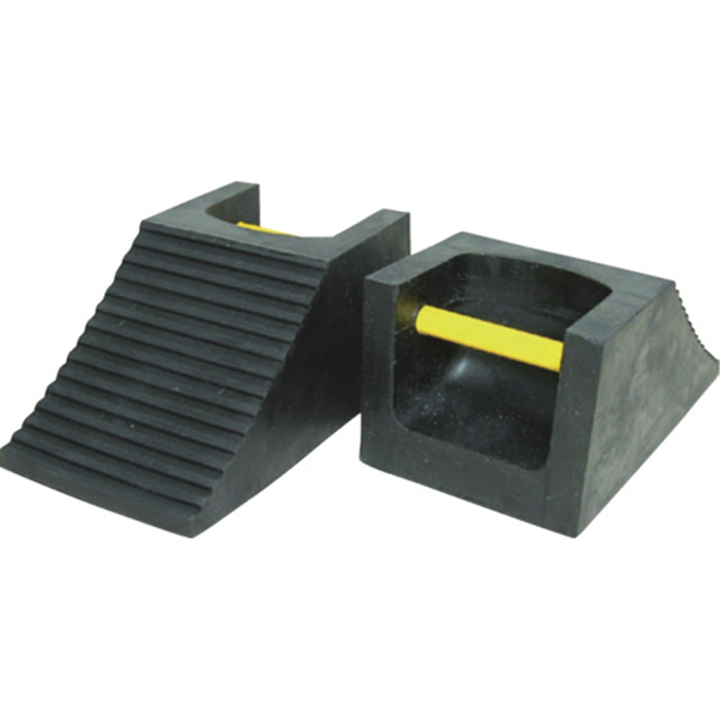 IWA 車輪止め 黒 光る取手付 小 200×100mm 1個（ご注文単位1個）【直送品】