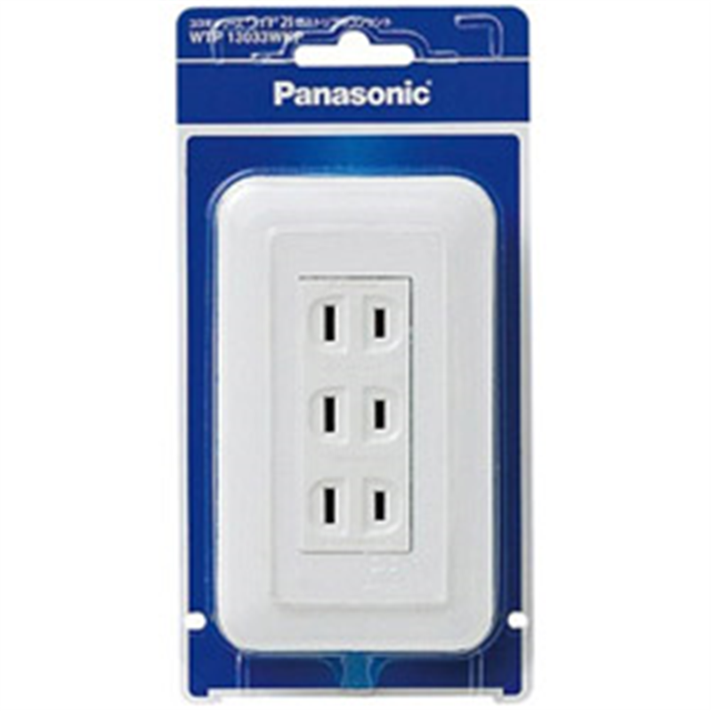 パナソニック WTP13033WKP 埋込トリプルコンセント WTP13033WKP 1個（ご注文単位1個）【直送品】