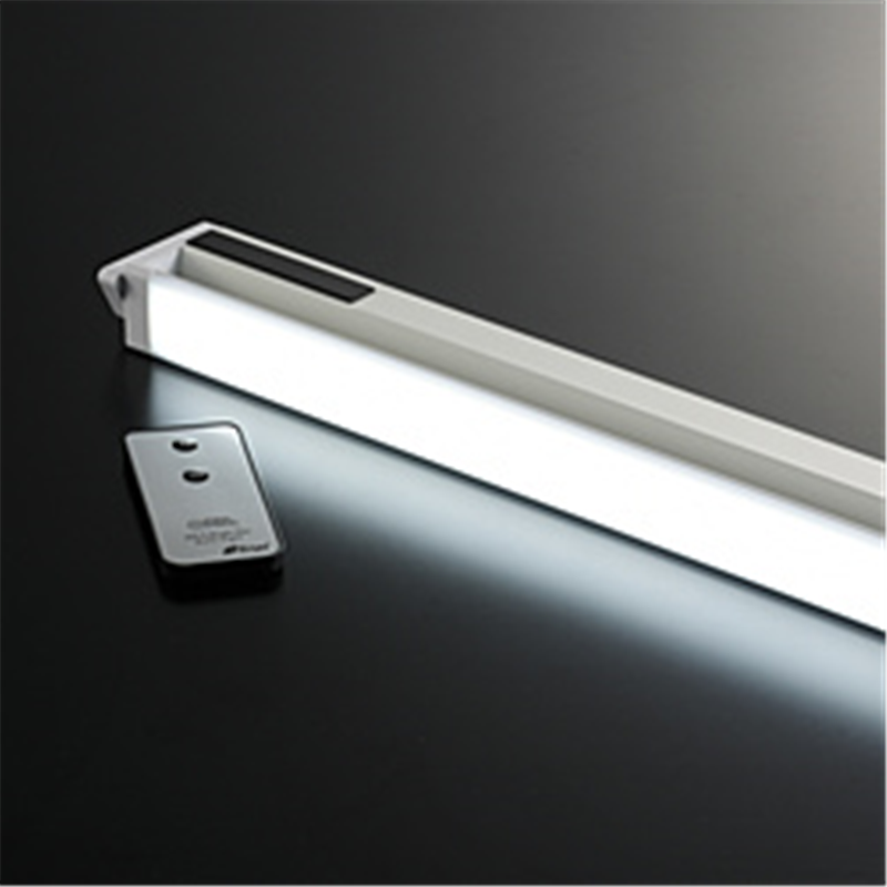 オーム電機　OHM　ELECTRIC LEDイーブライトスリム多目的灯リモコンタイプ 14W 857mm 昼光色  LT-NLES14D-HR LTNLES14DHR 1個（ご注文単位1個）【直送品】