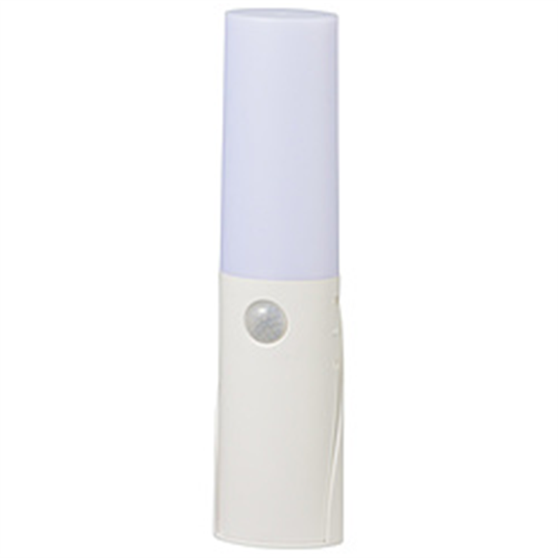 オーム電機　OHM　ELECTRIC LEDｾﾝｻｰﾗｲﾄ人感明暗ｾﾝｻｰﾊﾝﾃﾞｨﾗｲﾄ  NIT-BLA6JB-WL NITBLA6JBWL 1個（ご注文単位1個）【直送品】