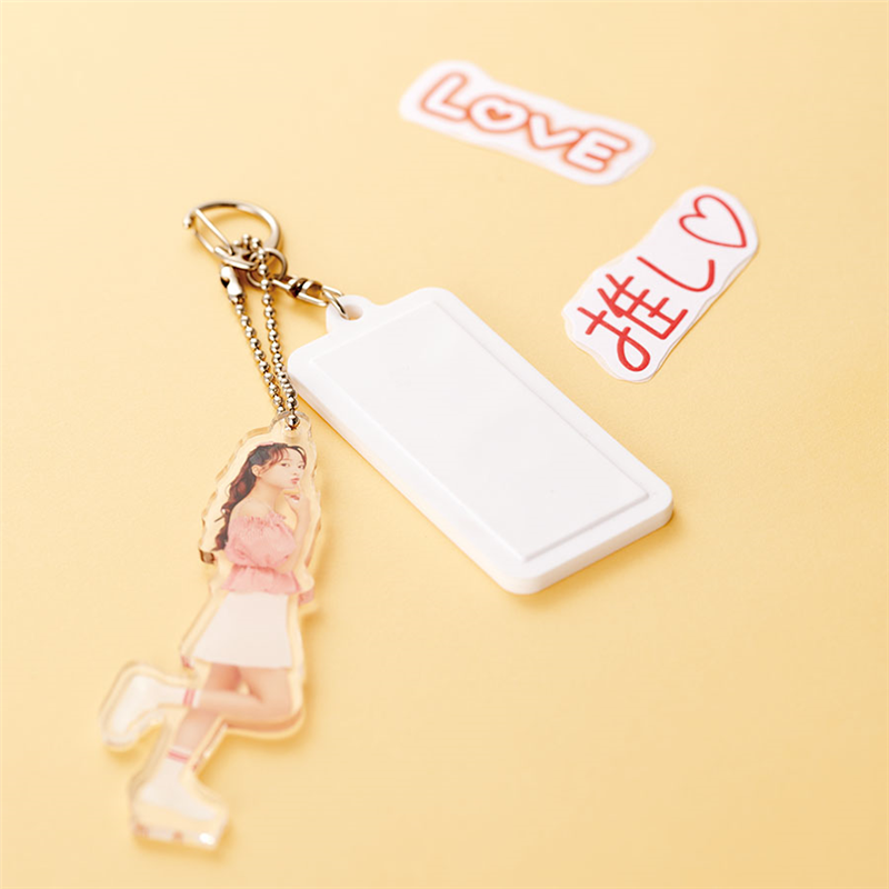 MARKLESS STYLE ラバーキーホルダー スクエア型 ブラック TX-0016-009 1個(ご注文単位1個)【直送品】