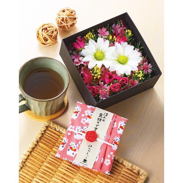 シャディ ほんの気持ちシリーズ　ＢＯＸフラワー（ハンカチ・紅茶付） 1個(ご注文単位1個)  【直送品】