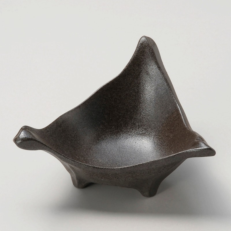 金正陶器 炭化土三角小鉢 1個(ご注文単位1個)【直送品】