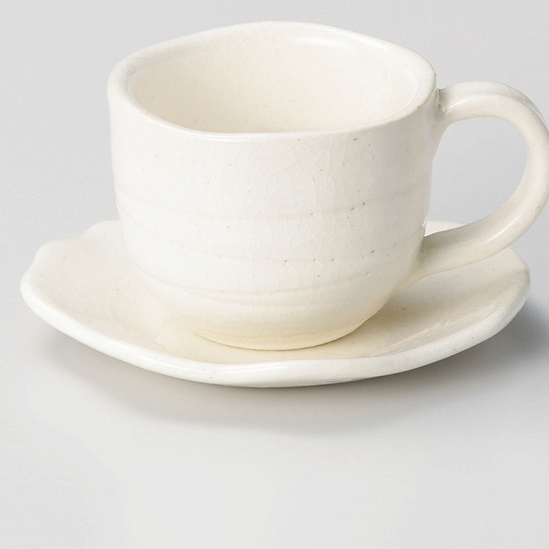 金正陶器 手造りモダン粉引（土物）花形4.0皿 1個 ※ソーサー単品のみ（ご注文単位1個）【直送品】