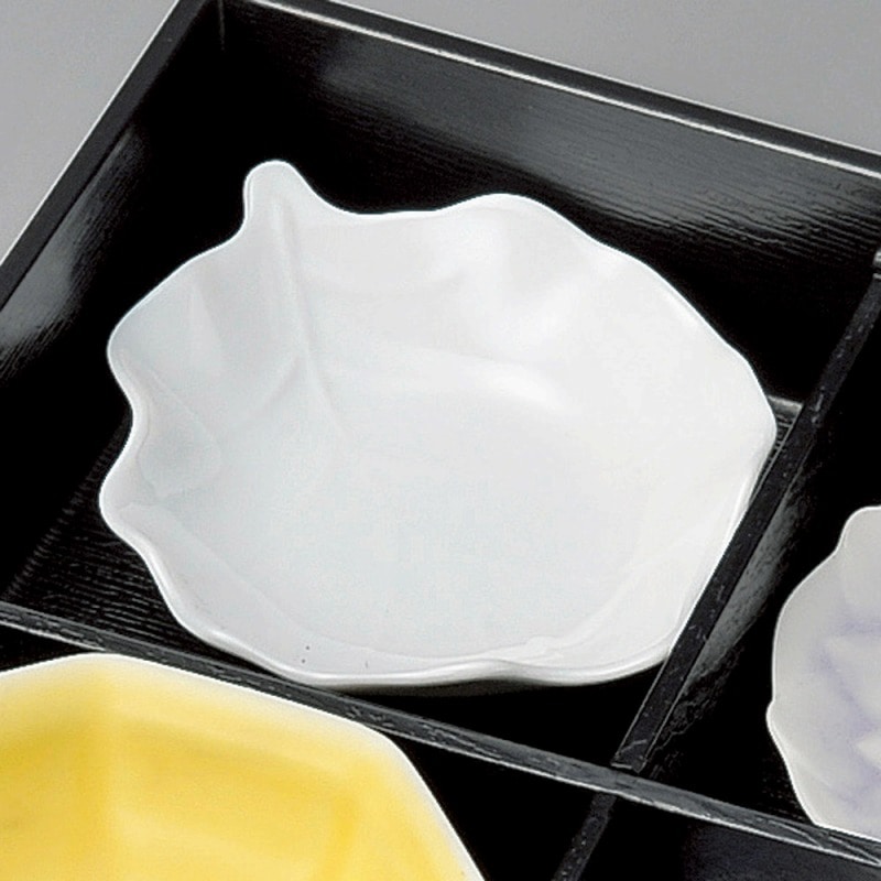 金正陶器 木の葉 白小皿 1個(ご注文単位1個)【直送品】
