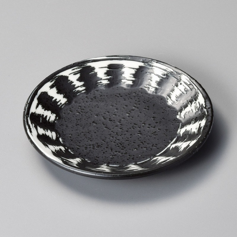 金正陶器 しのぎ型備長4.5皿 1個(ご注文単位1個)【直送品】