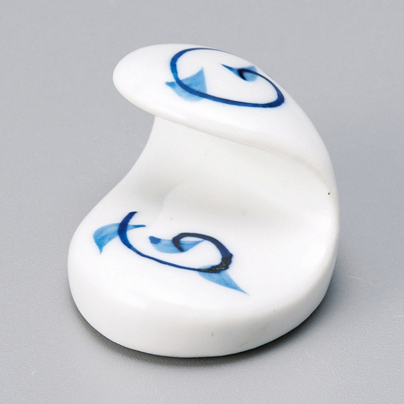 金正陶器 染付唐草まゆ箸置 1個(ご注文単位1個)【直送品】