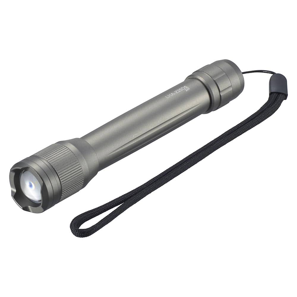 オーム電機 LEDズームライト 250ルーメン 1個（ご注文単位1個）【直送品】