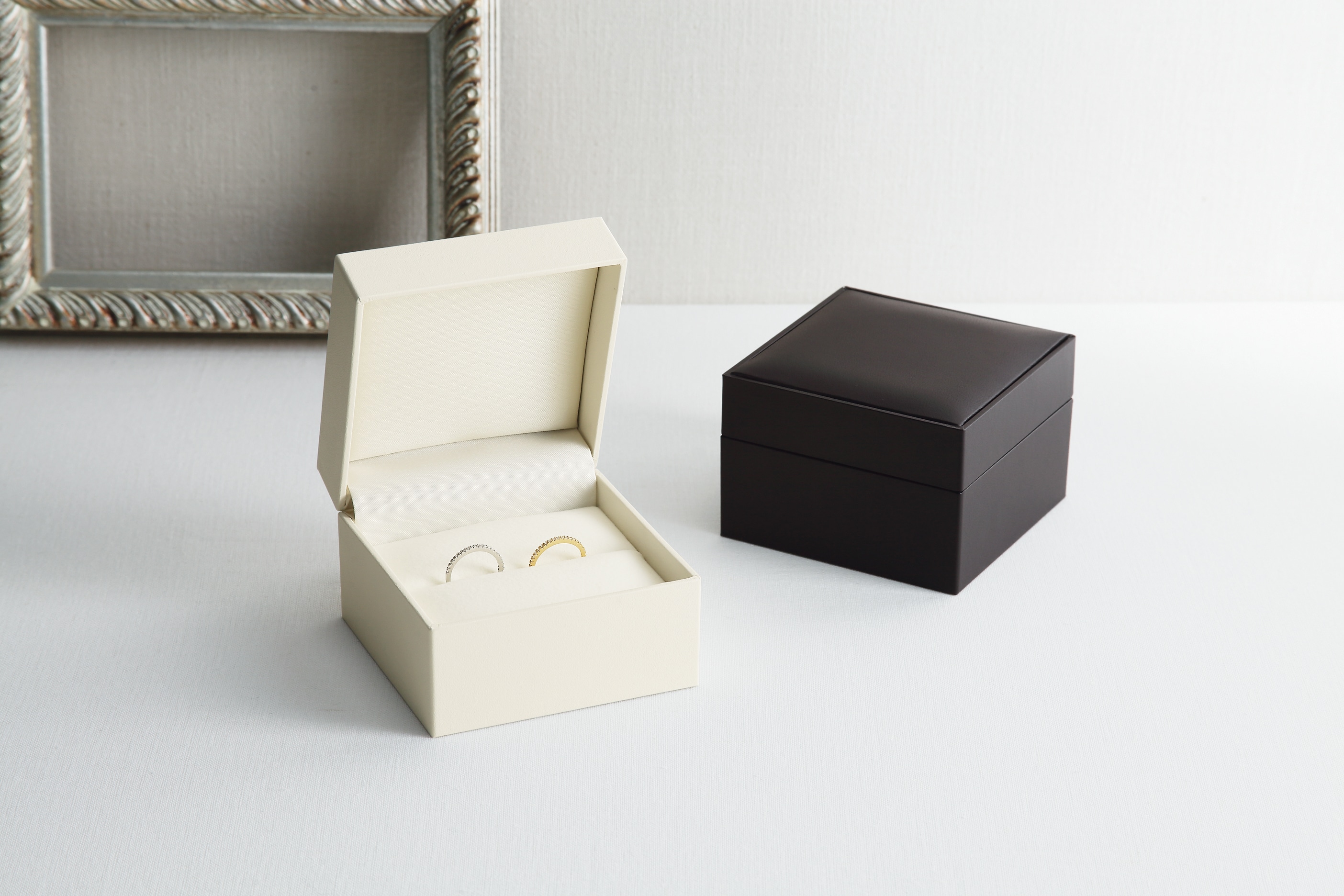 GT-60-R-WH ペアリングケースLサイズ マリッジリング ホワイト 1個 (ご注文単位10個)【直送品】