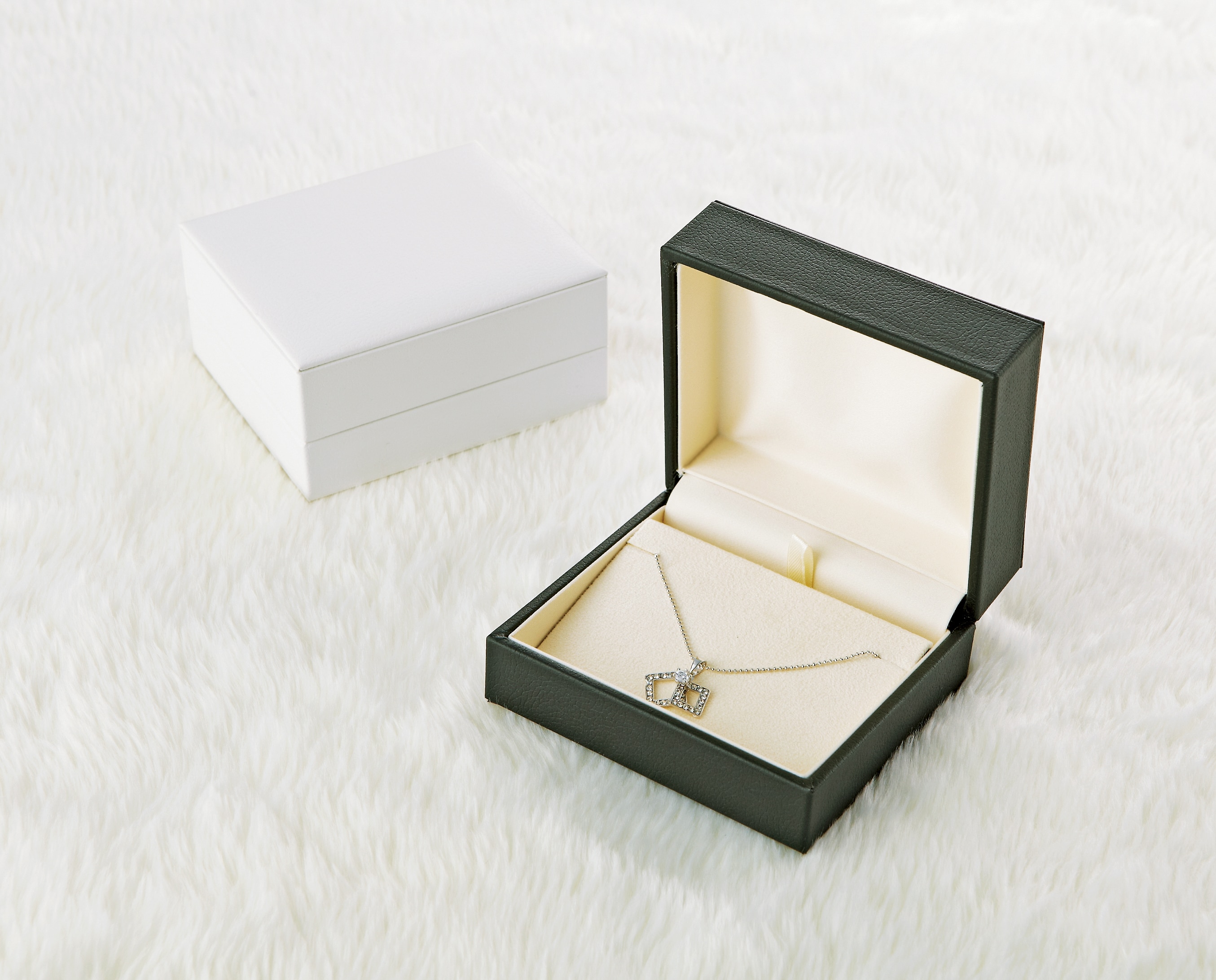 GR-86-NEP-WH ネックレス・イヤリング・ピアス兼用ケース　ホワイト 1個 （ご注文単位10個）【直送品】