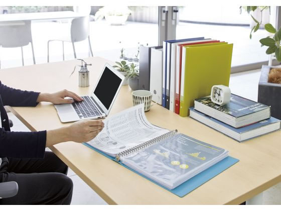 コクヨ クリヤーブック(NEOS)替紙式 ミドル A4 30穴 ネイビー 1冊（ご注文単位1冊)【直送品】