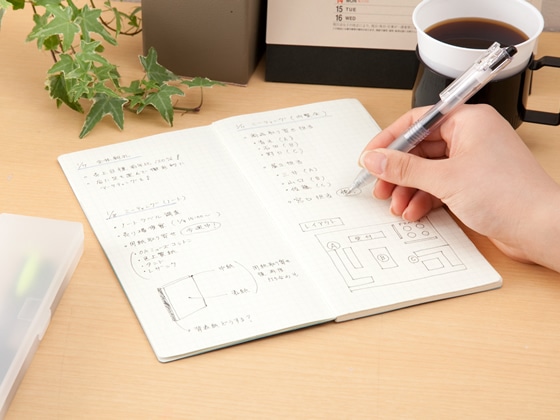 プラス A4×1/3ノート カ.クリエ くろ 77-901 NO-604GC 1冊(ご注文単位1冊)【直送品】