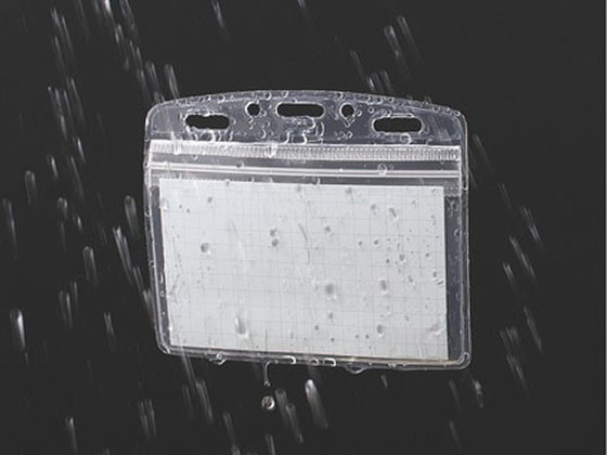 コクヨ 防水名札ケース名刺・IDカード用密閉チャック式 ナフ-BC180 1個(ご注文単位1個)【直送品】