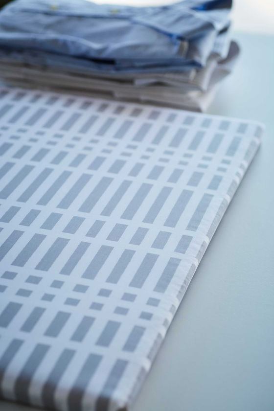 山崎実業 北欧風暮らしの定番 平型アイロン台 チェック グレー 1台(ご注文単位1台)【直送品】