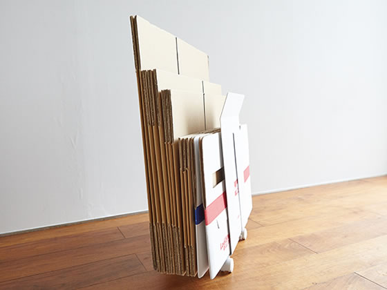 山崎実業 ダンボール&紙袋ストッカー フレーム ホワイト 3301 1台(ご注文単位1台)【直送品】