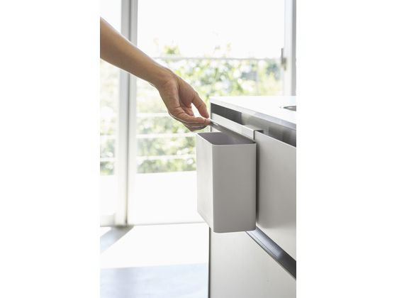 山崎実業 マグネット&シンク扉ゴミ箱 プレート ホワイト 4701 1個（ご注文単位1個)【直送品】