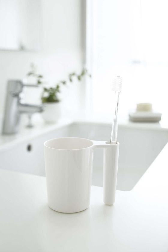 山崎実業 タンブラー&トゥースブラシスタンドミスト ホワイト 1個入 2216 1個（ご注文単位1個)【直送品】