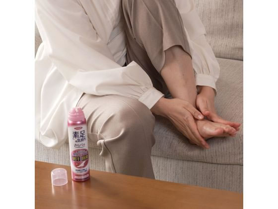 フマキラー 素足の気持ち さらパチ シトラスフローラルの香り 80g 1本(ご注文単位1本)【直送品】