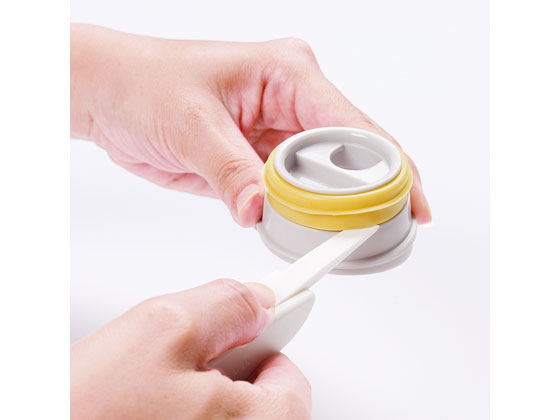 マーナ 水筒すき間洗いブラシ ホワイト K683W 1個(ご注文単位1個)【直送品】