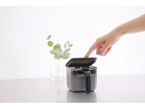 マーナ 調味料ポット ワイド ブラック K775BK 1個(ご注文単位1個)【直送品】