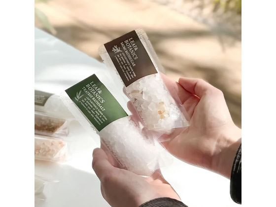 松山油脂 リーフ&ボタニクス バスシュガー モミ 1束（ご注文単位1束）【直送品】