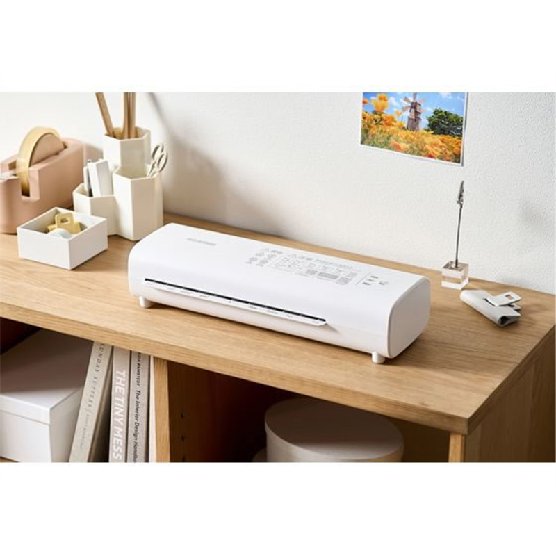 アイリスオーヤマ ラミネーター A4対応 2本ローラー LM42D-W 1台（ご注文単位1台）【直送品】