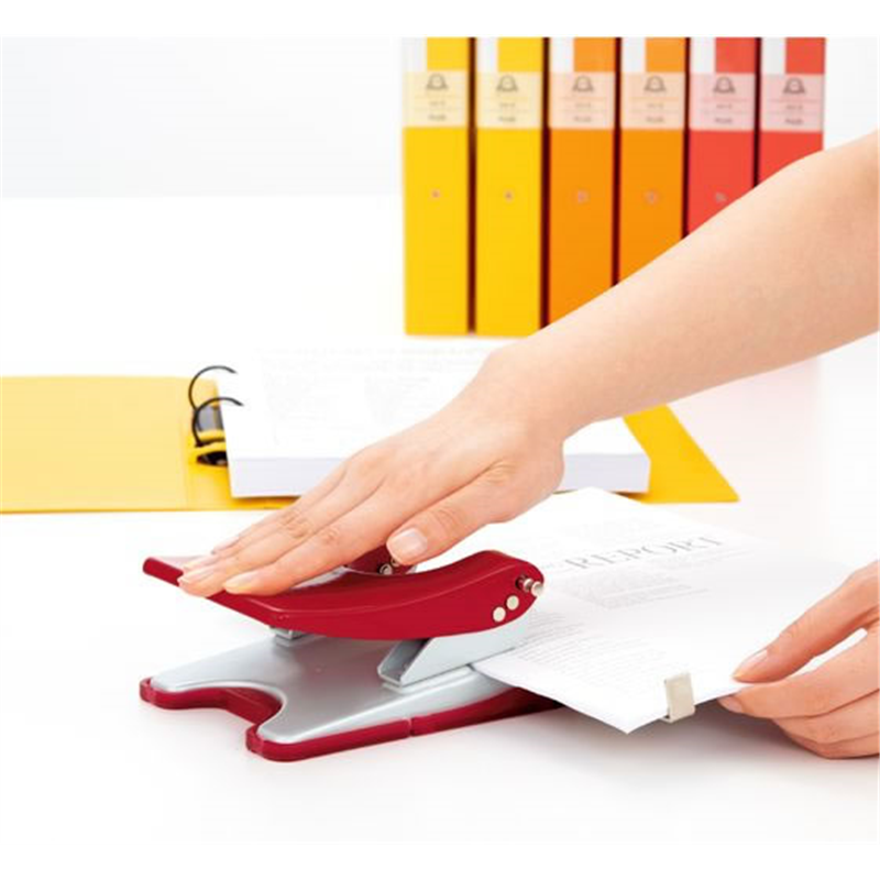 プラス 2穴パンチ フォース 1／2 L 紙箱 レッド PU-852A／30-7 1個（ご注文単位1個）【直送品】