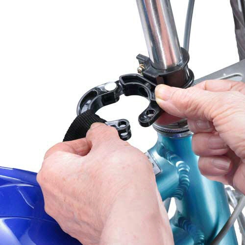 川住製作所 ヘルメットホルダー 南京錠付き ブラック KW-79BK 1個(ご注文単位1個)【直送品】