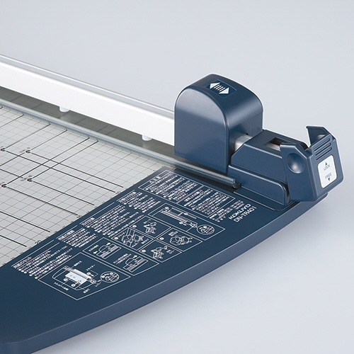 コクヨ ペーパーカッター ロータリー式 チタン加工刃 40枚切 A4 DN-TR403 1台（ご注文単位1台）【直送品】