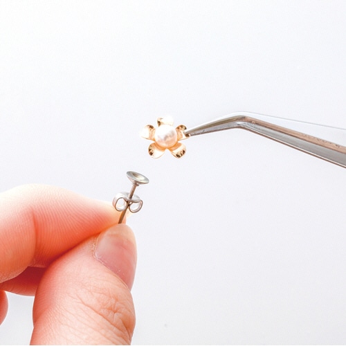 コニシ ボンド アロンアルフア 光 4g ブリスターパック #06009 1本(ご注文単位1本)【直送品】