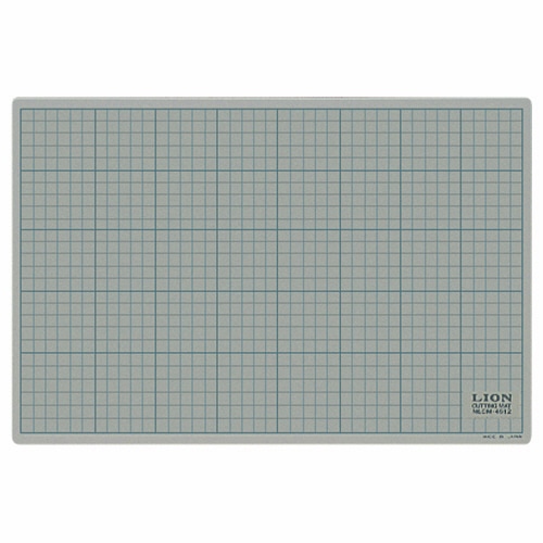 ライオン事務器 カッティングマット 再生PVC製 両面使用 450×300×3mm 灰/黒 CM-4512 1枚(ご注文単位1枚)【直送品】